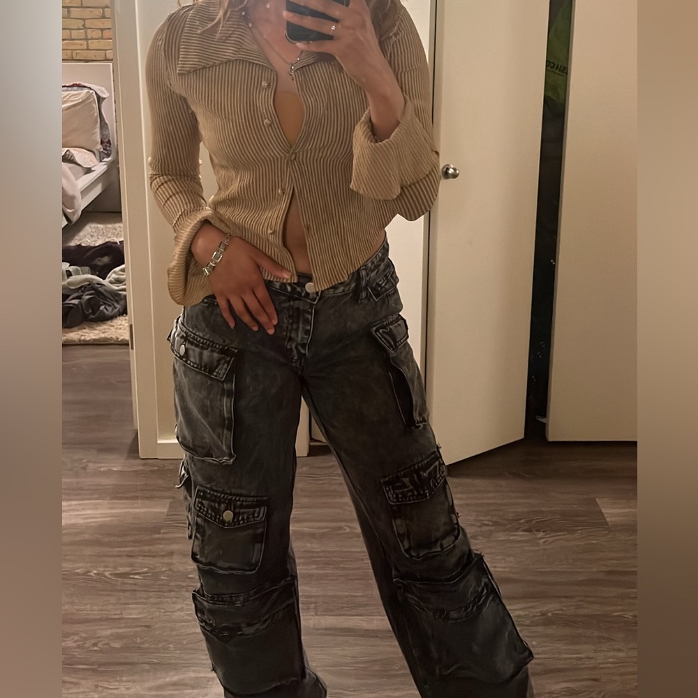 Collared flare sleeve top shirt